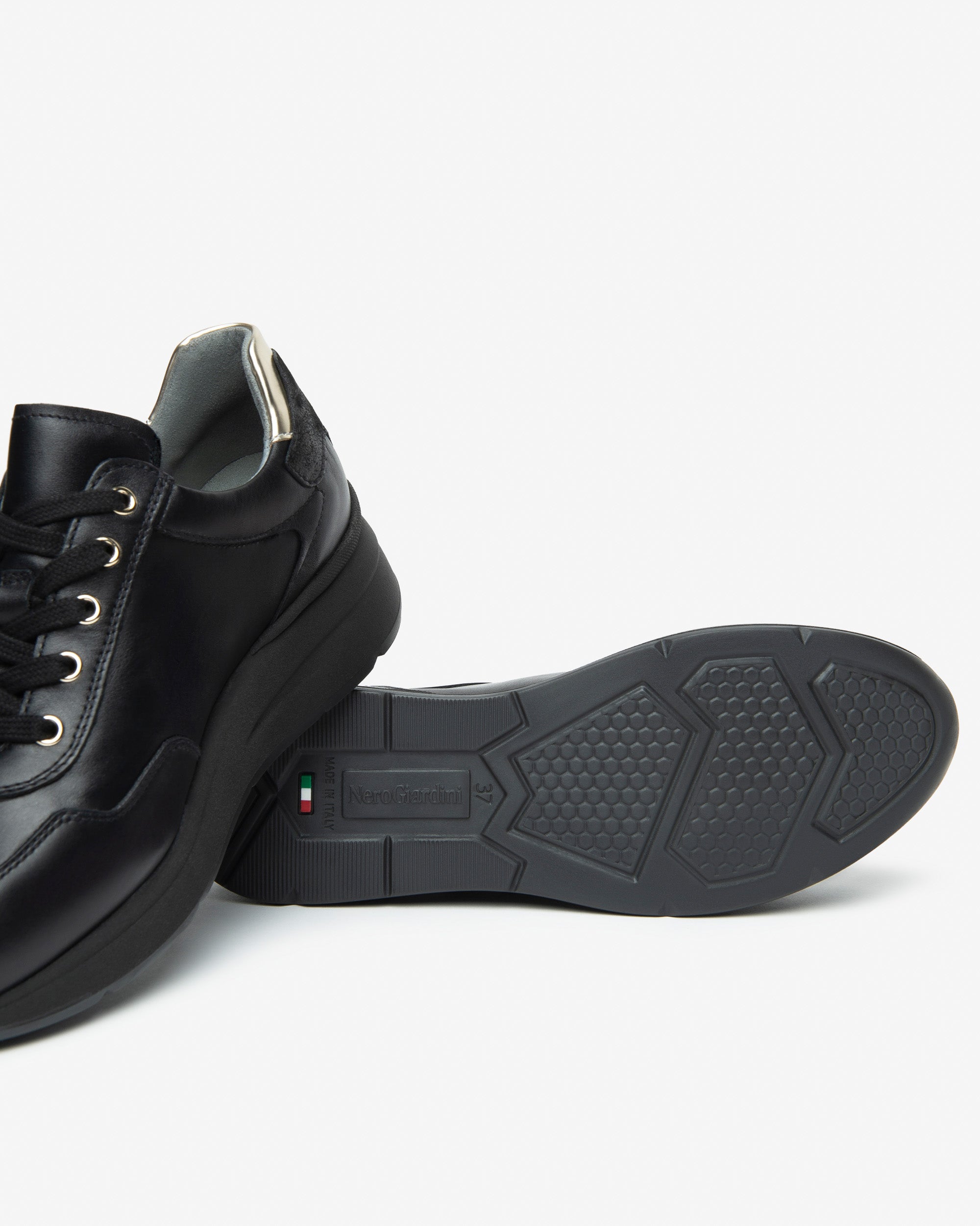 NeroGiardini I514070D