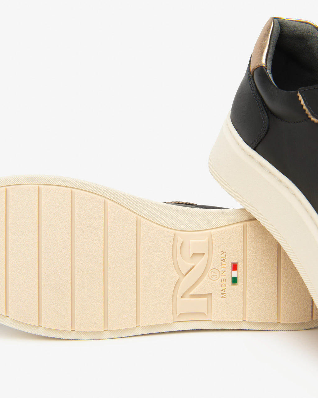 NeroGiardini I514170D