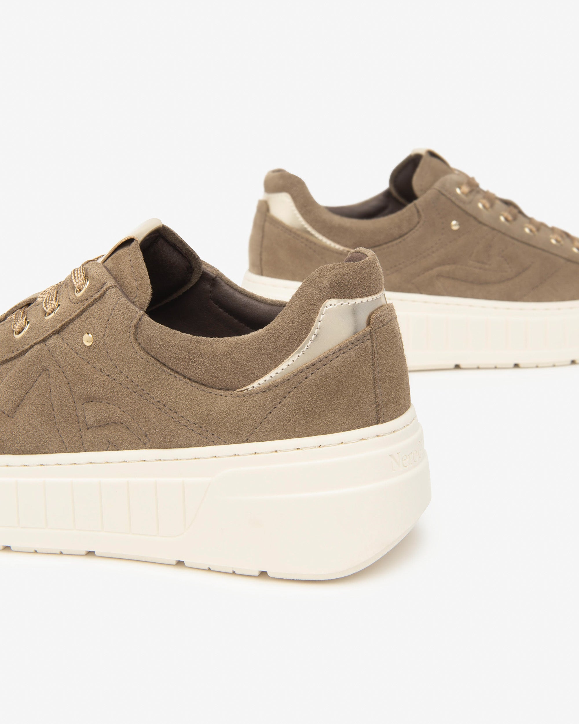 NeroGiardini I514201D/501 AROLD COL. ARGILLA