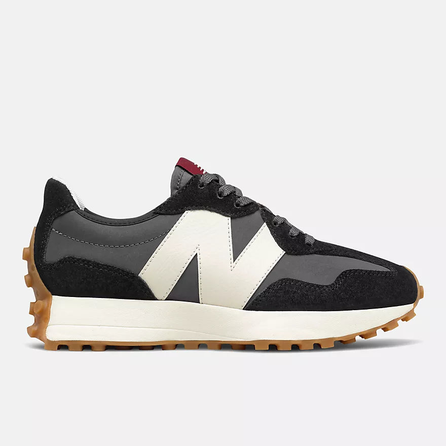 New Balance 327