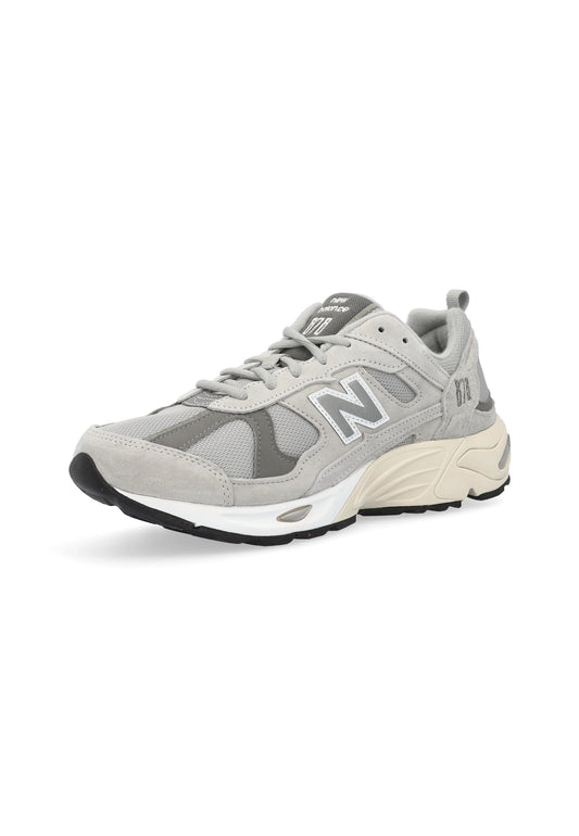 New Balance 878