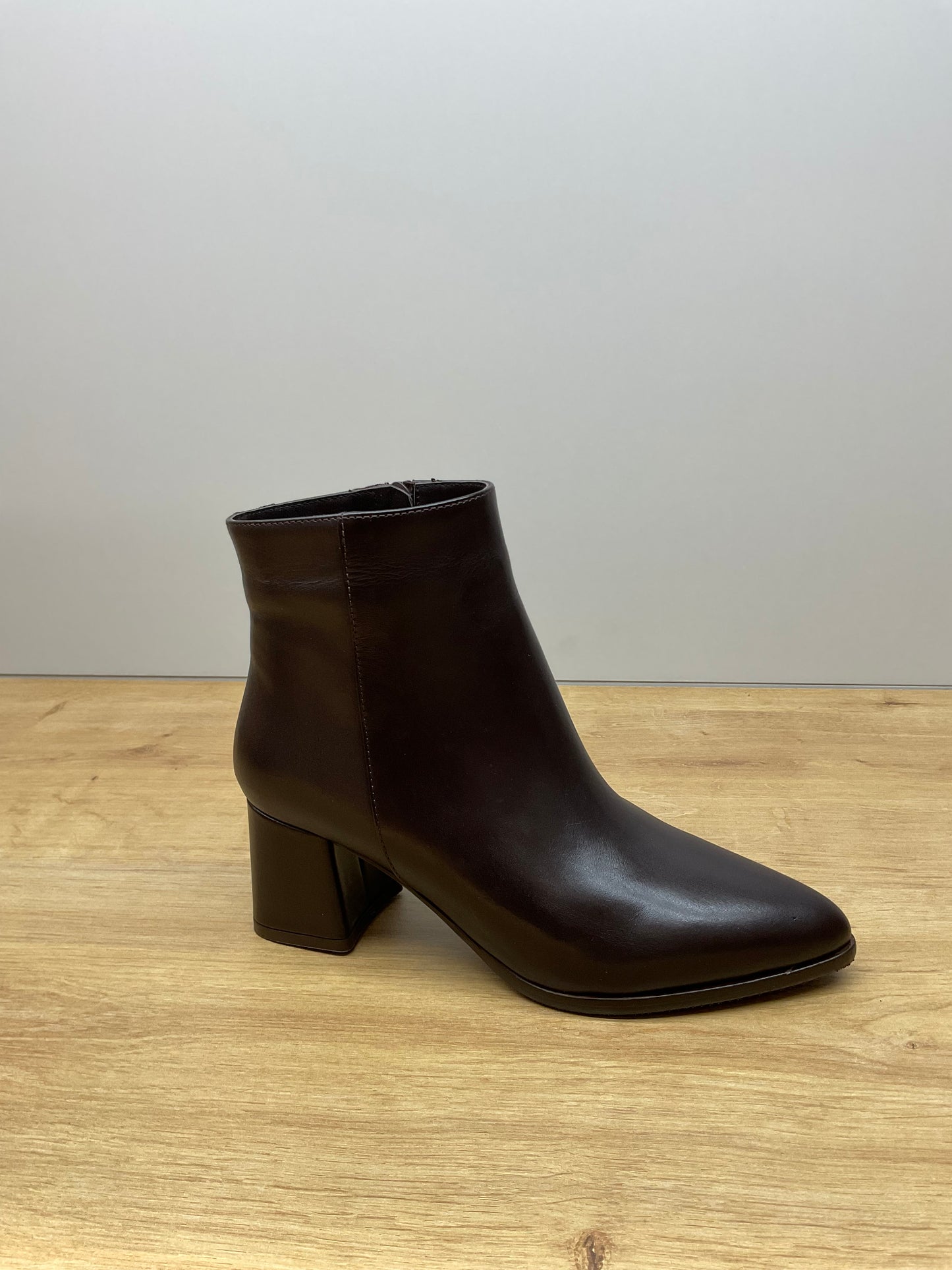 Kammi CT605-2 Vitello Moro