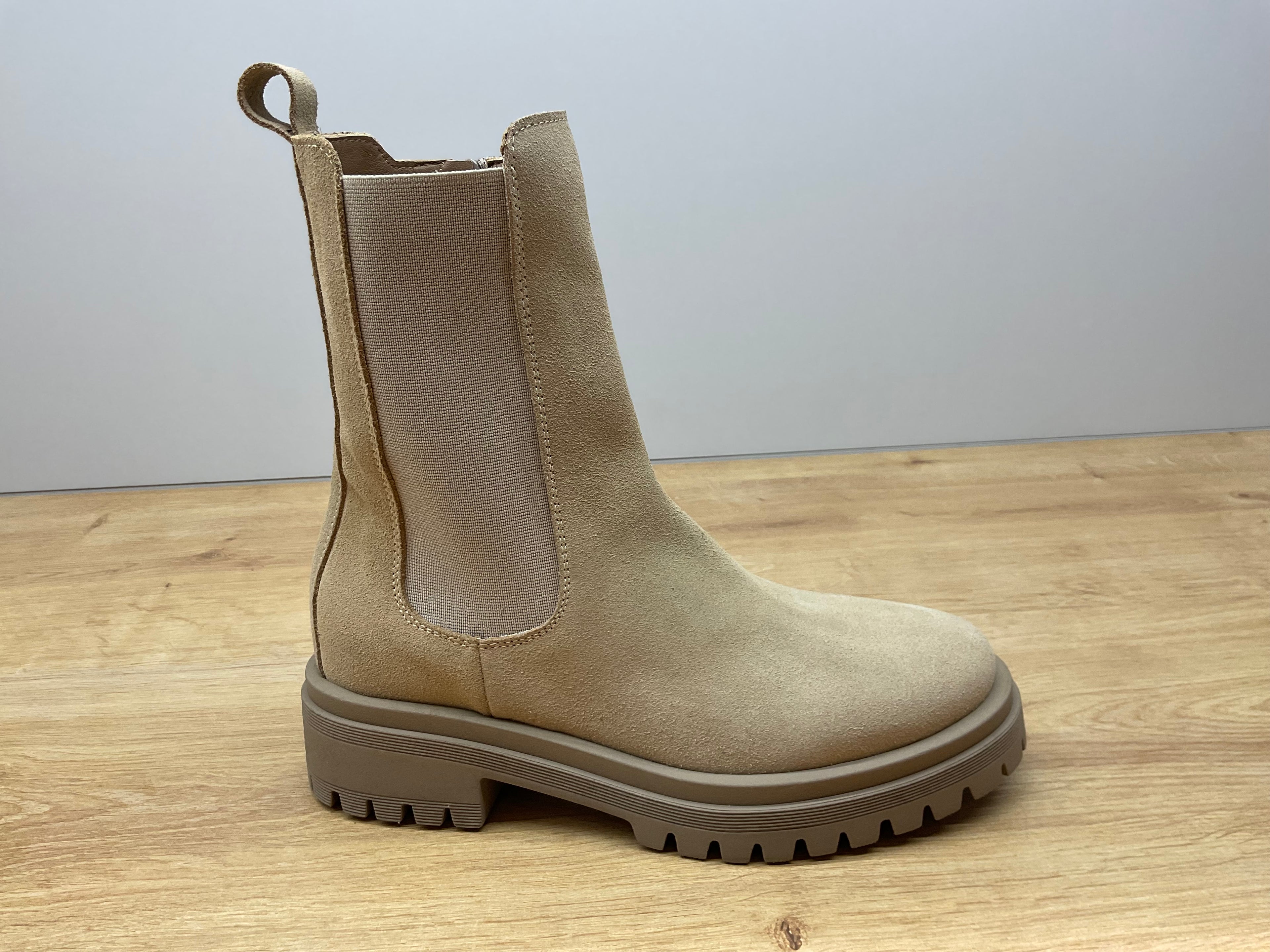 Kammi Beatles NC18 + Zip Camoscio